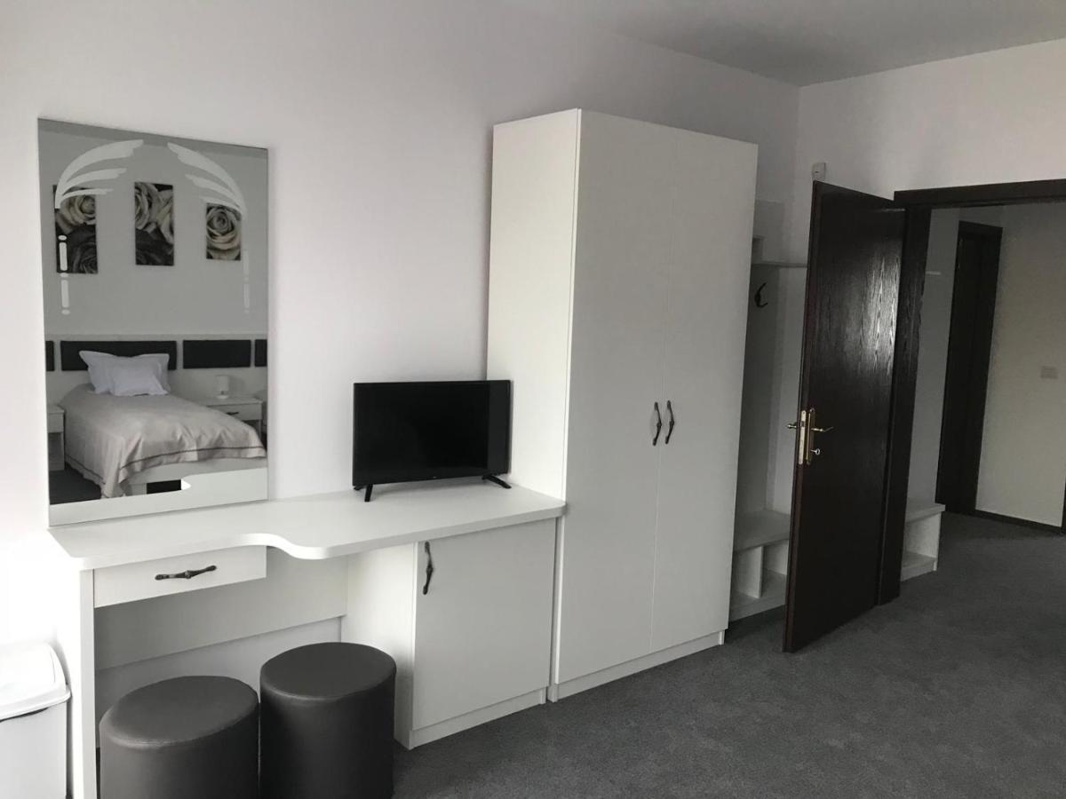 Pensiunea Gamas Putna  Buitenkant foto